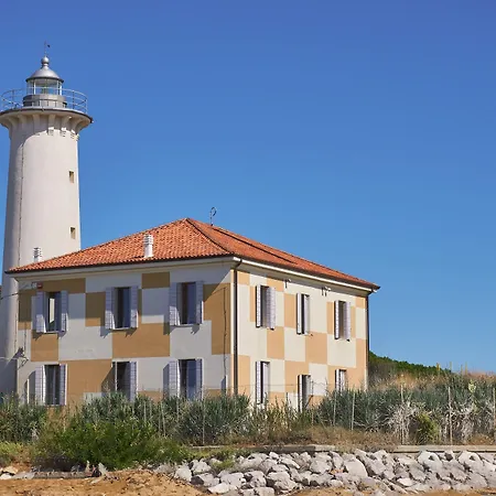 Cozy With Private Garden Near The Apartament *
