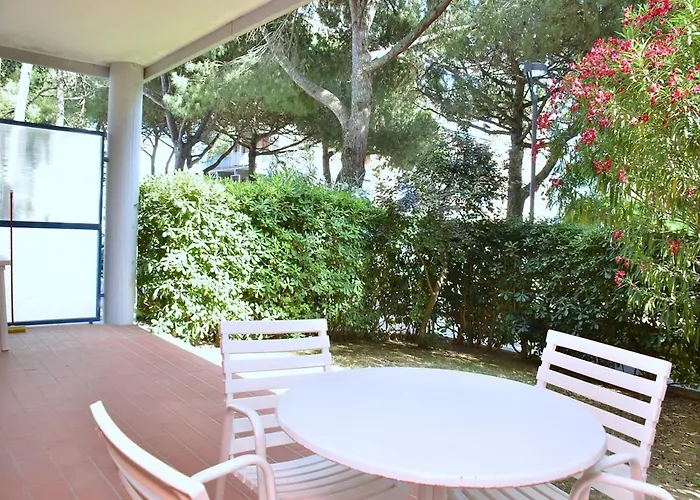 Cozy With Private Garden Near The Bibione
