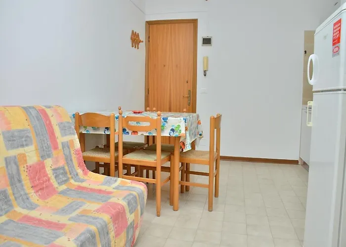 Cozy With Private Garden Near The Appartamento Bibione