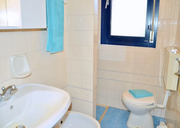 Apartament Cozy With Private Garden Near The *